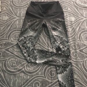 OM Shanti full length leggings. Size XS